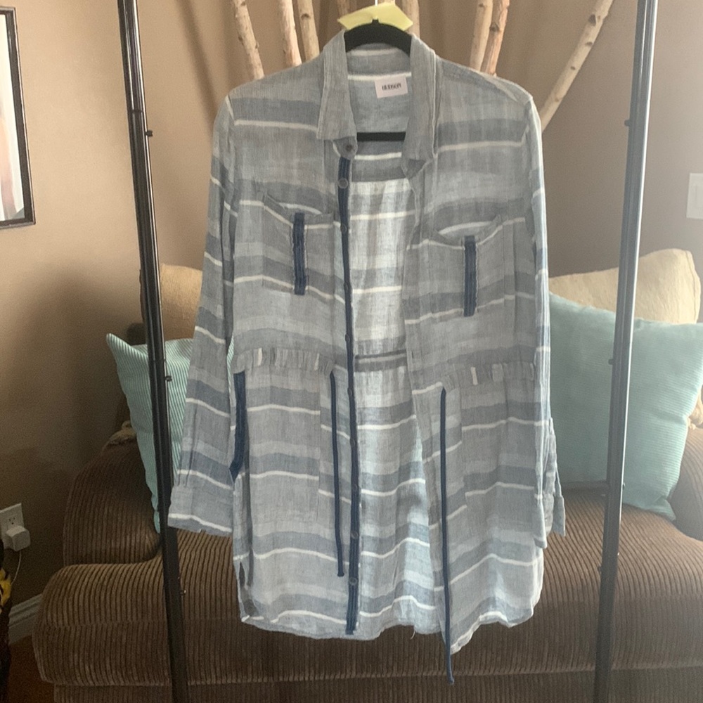 Hudson long sleeve, denim details with tie waist and pockets